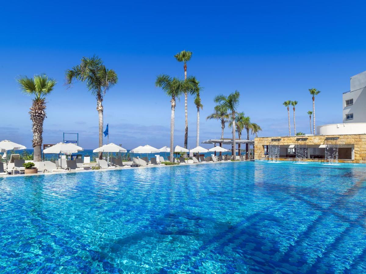 Alexander The Great Beach Hotel Paphos Exterior photo
