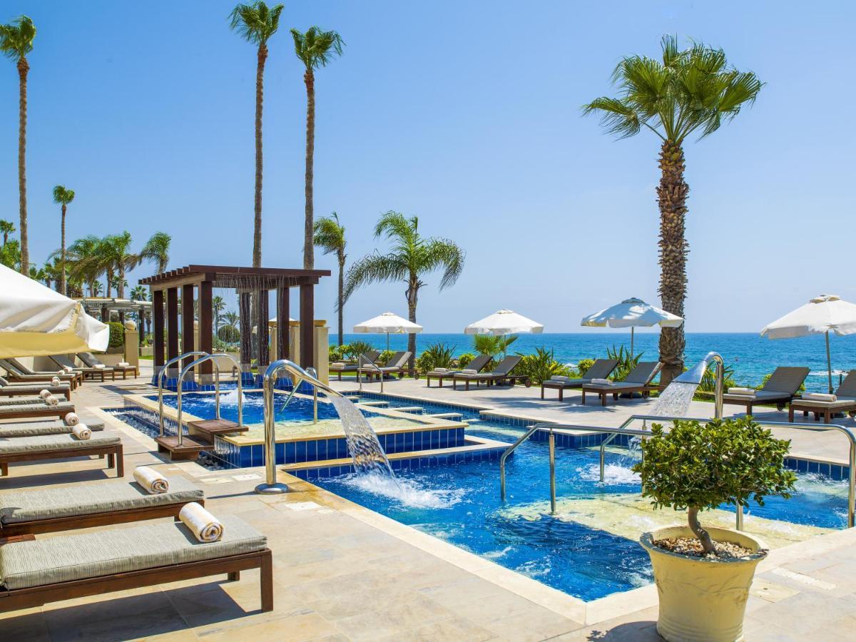 Alexander The Great Beach Hotel Paphos Exterior photo