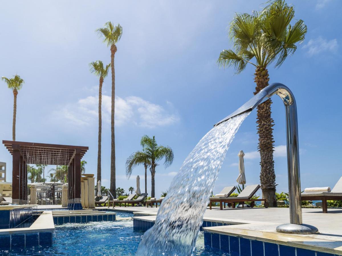 Alexander The Great Beach Hotel Paphos Exterior photo