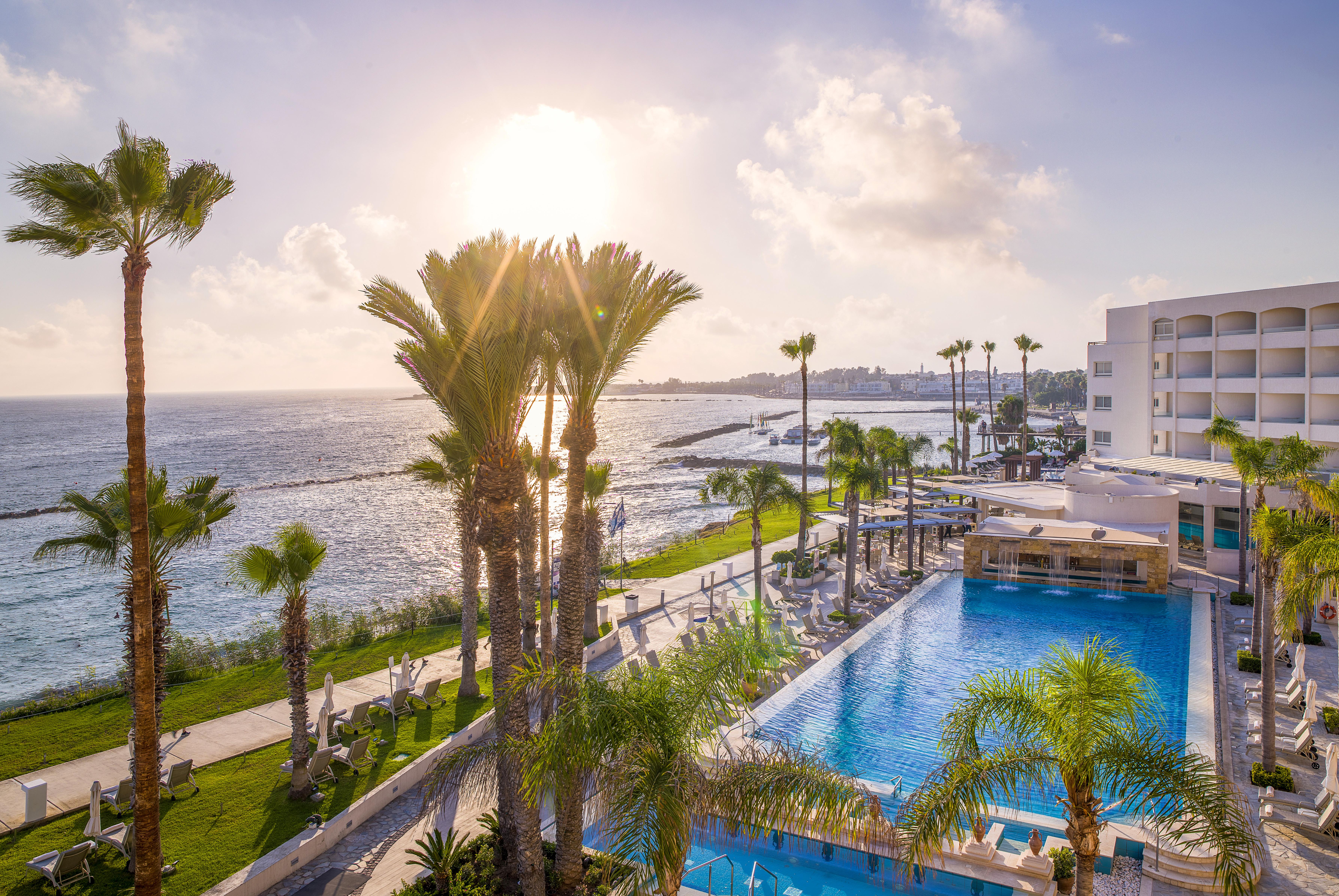 Alexander The Great Beach Hotel Paphos Exterior photo