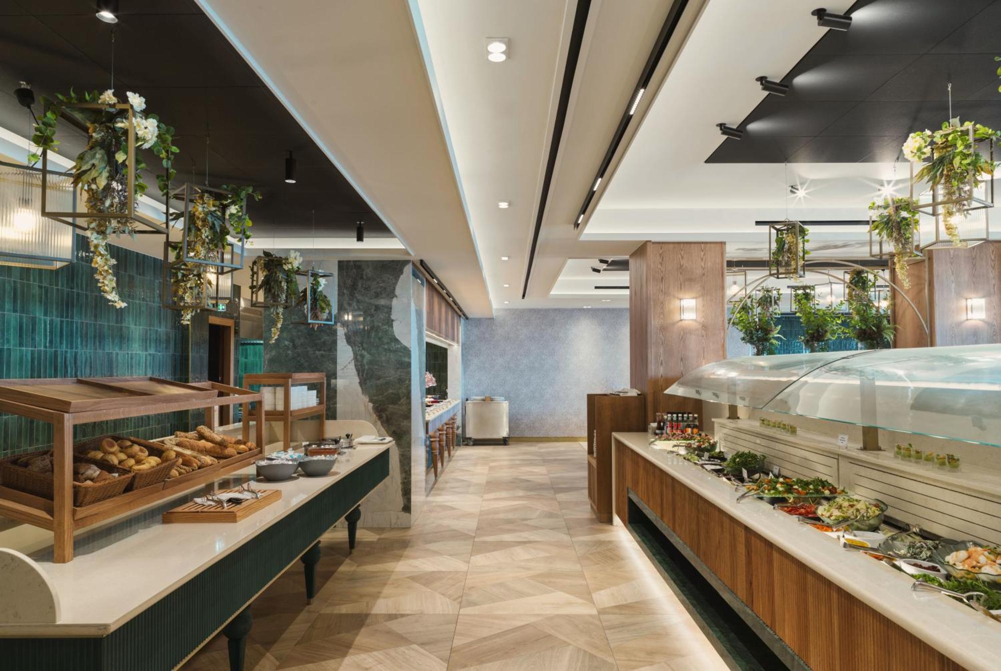 Alexander The Great Beach Hotel Paphos Exterior photo