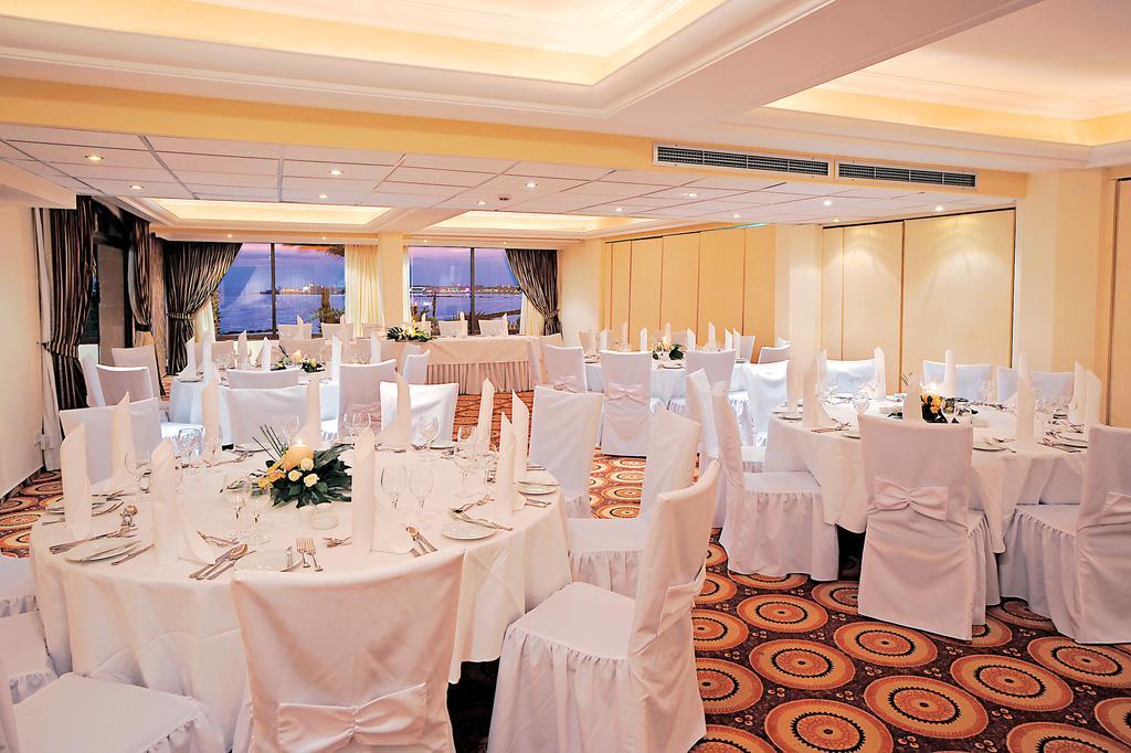 Alexander The Great Beach Hotel Paphos Exterior photo